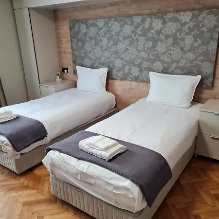 Ilinden, Renovated In Center Daire Varna