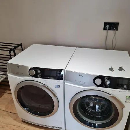 Ilinden, Renovated In Center דירה וארנה