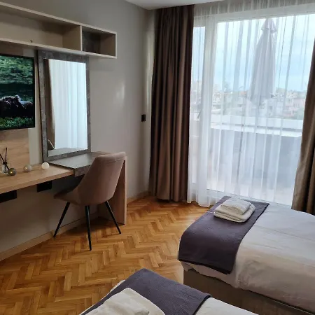 Ilinden, Renovated In Center Daire *