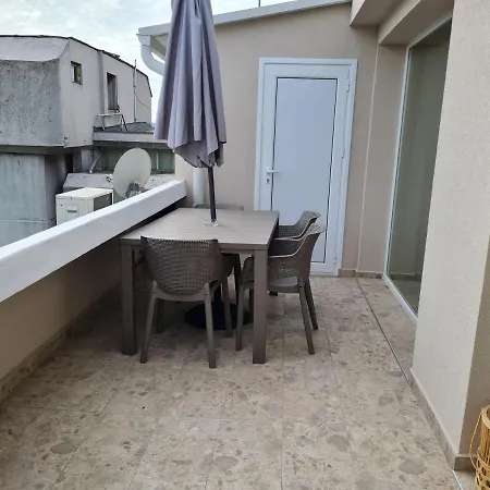 Ilinden, Renovated In Center Апартаменты